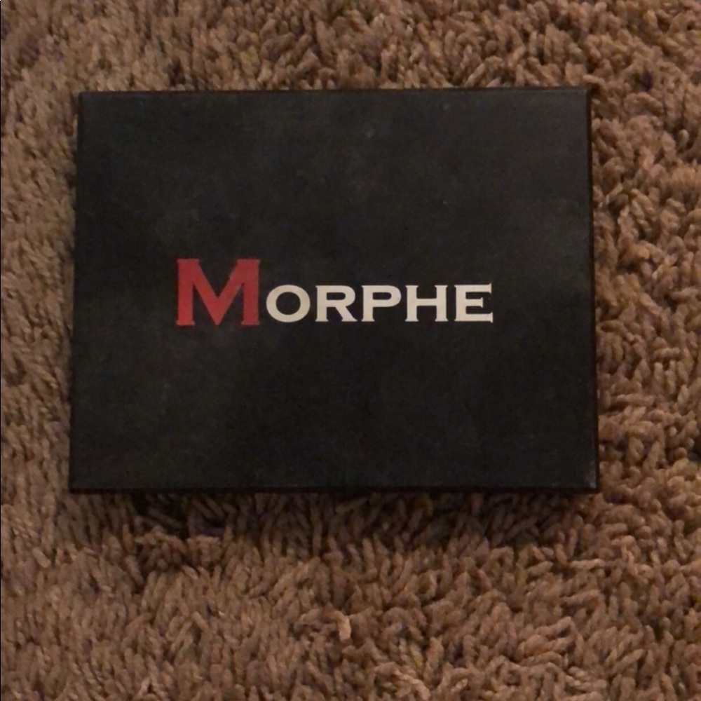 Morphe eye shadow palette